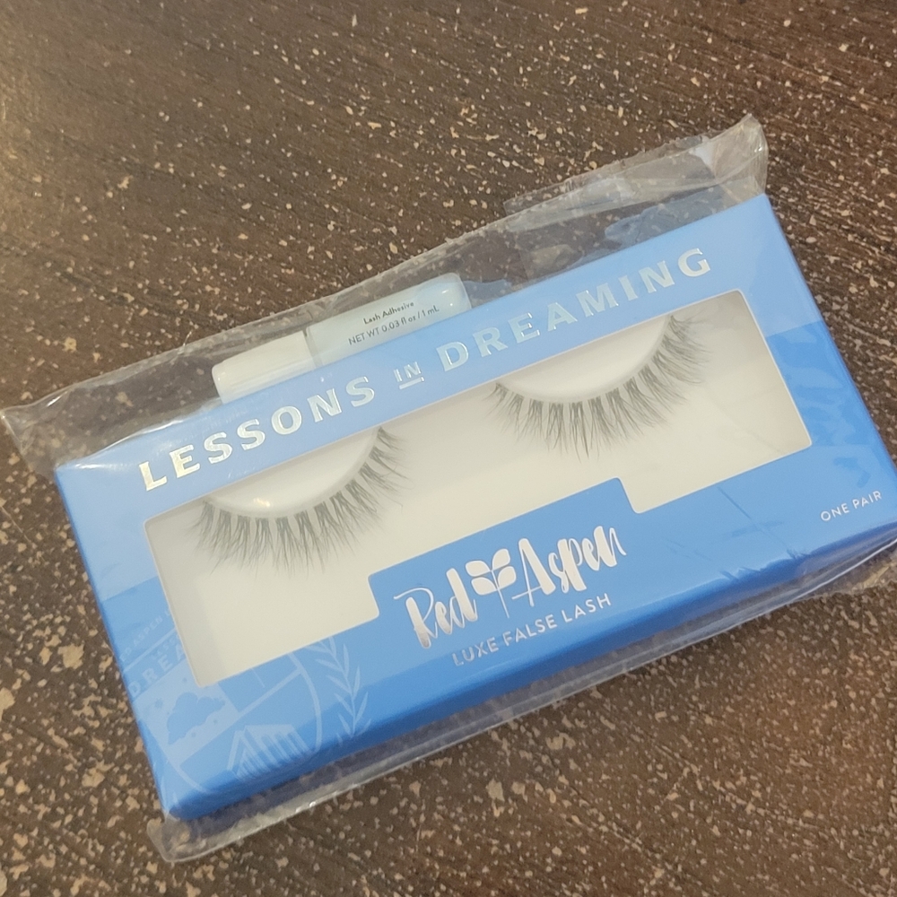 Red Aspen Lessons in Dreaming Lashes - From Loyalty Box - No Longer Available